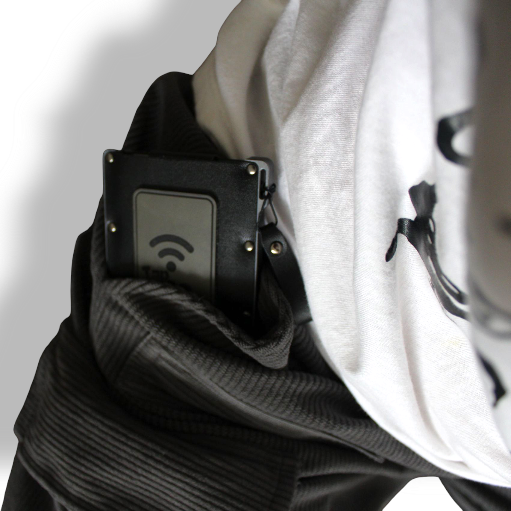 TapSpot CardWallet – NFC & QR Smart Business Card Holder